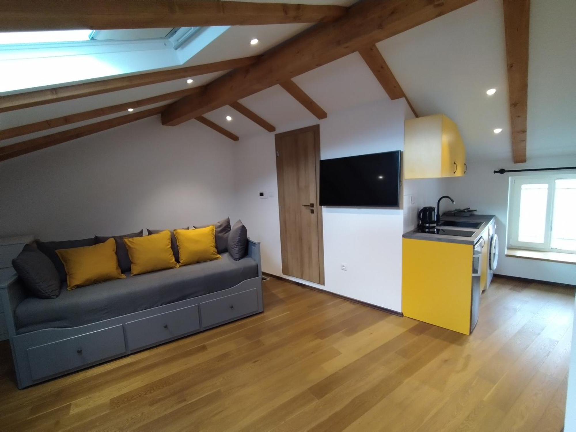 Luxury Apartment - Old Soul With A New Heart 茨雷斯 外观 照片